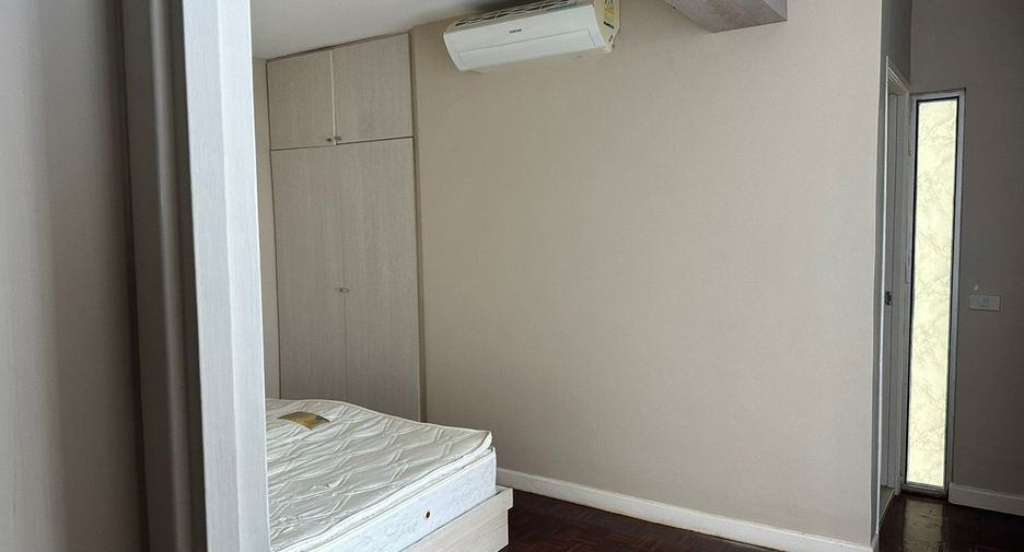 For sale 2 bedrooms condo in Pak Kret, Nonthaburi