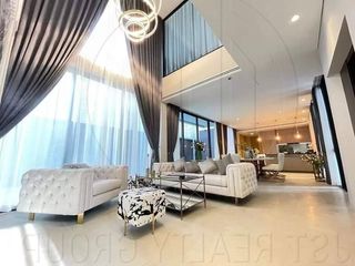 For sale 4 Beds house in Prawet, Bangkok