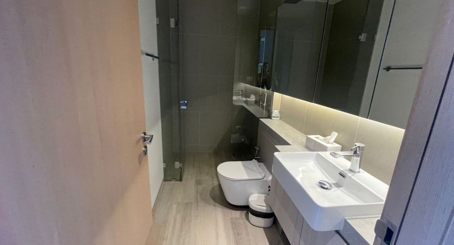 For rent and for sale 2 bedrooms condo in Sathon, Bangkok