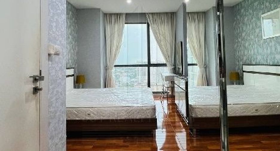 For sale 7 bedrooms condo in Phra Khanong, Bangkok