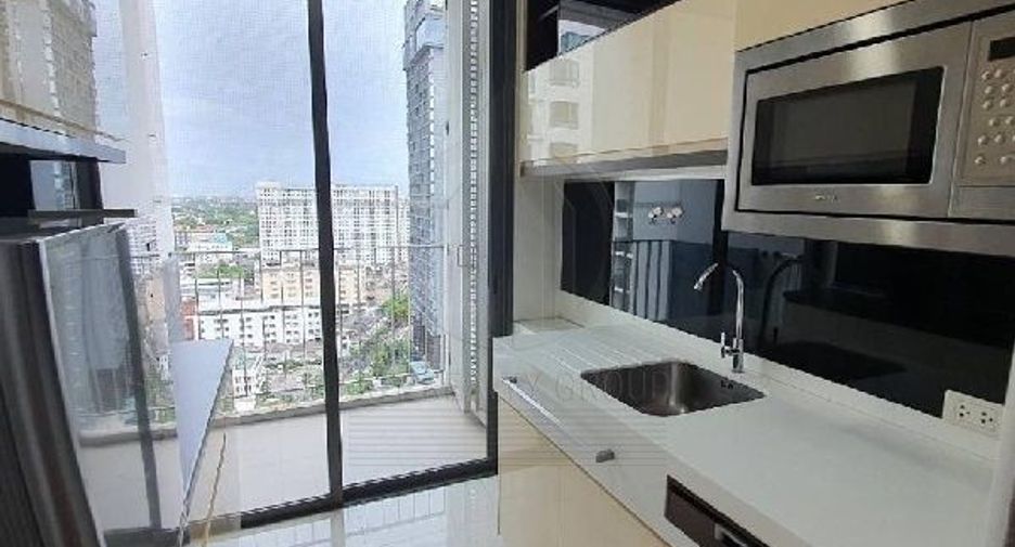For sale 7 bedrooms condo in Phra Khanong, Bangkok