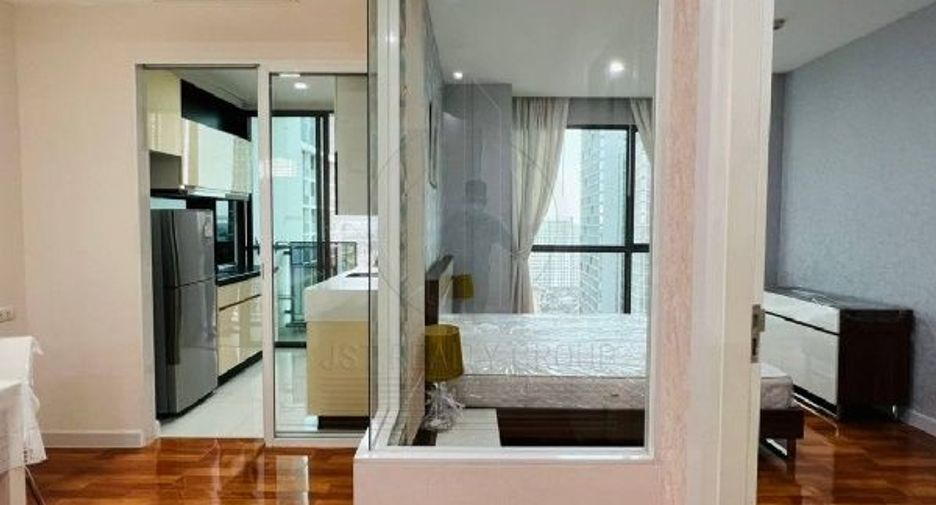 For sale 7 bedrooms condo in Phra Khanong, Bangkok