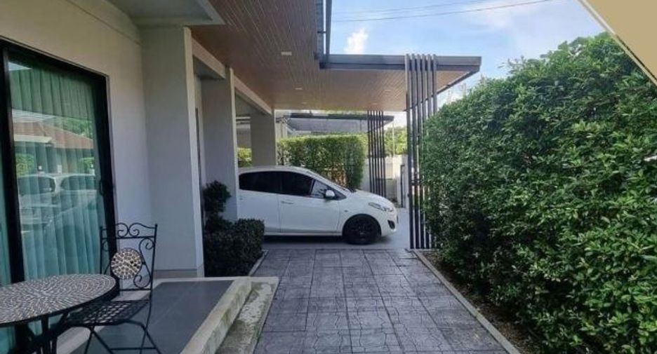 For sale 3 bedrooms house in Bang Khen, Bangkok