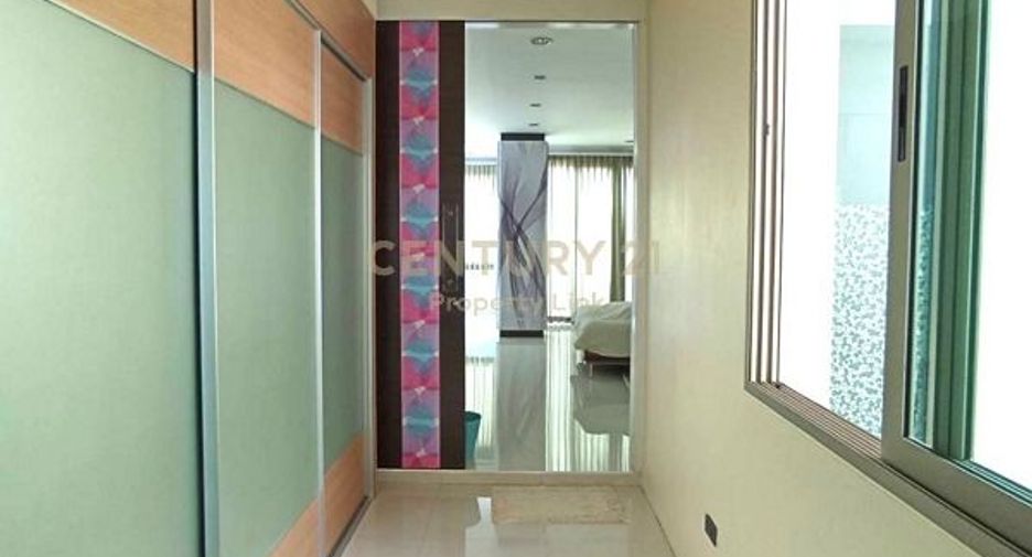 For sale 4 bedrooms townhouse in Phaya Thai, Bangkok