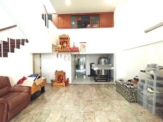 For sale 4 bed townhouse in Phaya Thai, Bangkok
