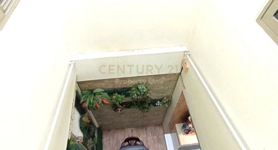 For sale 4 bedrooms townhouse in Phaya Thai, Bangkok