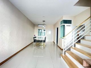 For rent 4 bed townhouse in East Pattaya, Pattaya