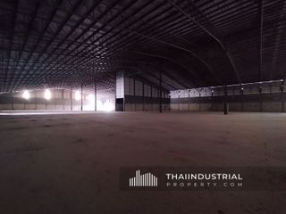 For rent そして for sale warehouse in Mueang Chon Buri, Chonburi