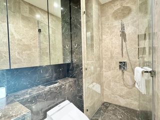 For rent 2 ベッドルーム condo in Pathum Wan, Bangkok