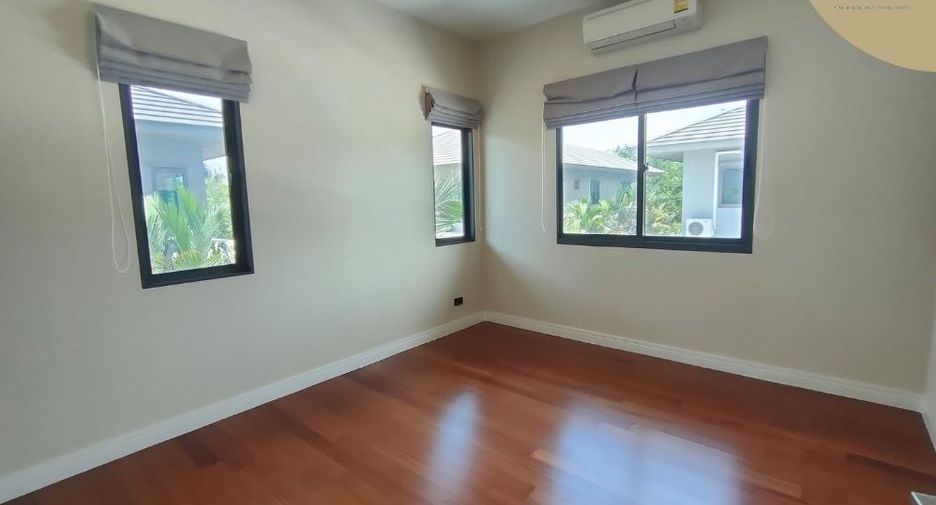 For sale 4 bedrooms house in Thawi Watthana, Bangkok