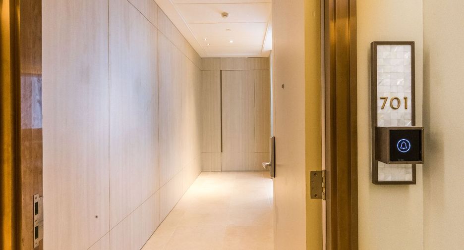 For sale 2 bedrooms condo in Pathum Wan, Bangkok