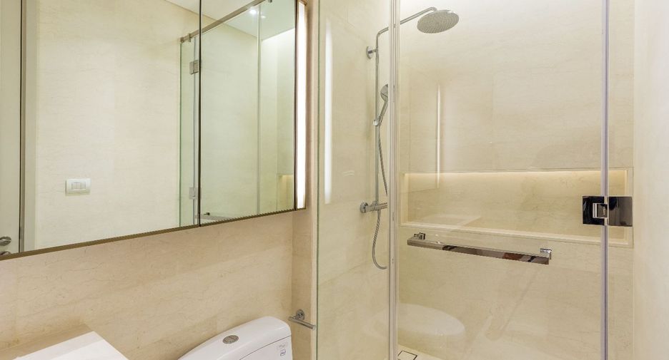 For sale 2 bedrooms condo in Pathum Wan, Bangkok