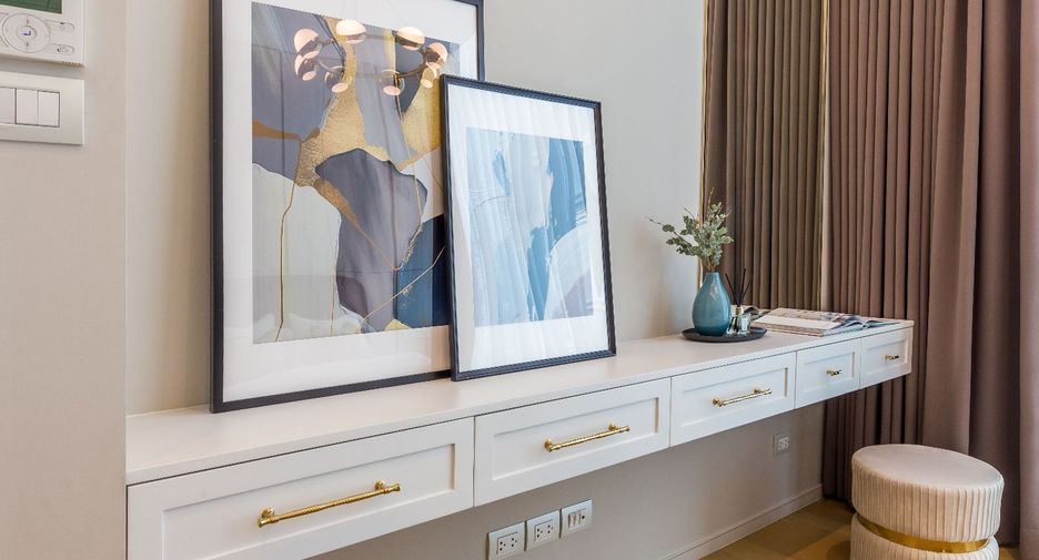 For sale 2 bedrooms condo in Pathum Wan, Bangkok