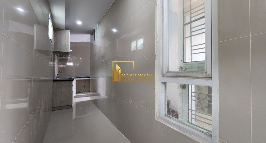 For rent そして for sale 3 Beds house in Watthana, Bangkok