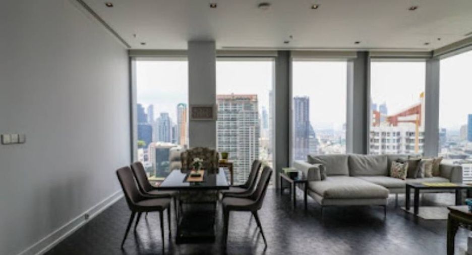 For rent 2 bedrooms condo in Sathon, Bangkok