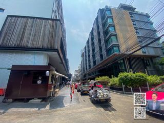 For sale 15 bed retail Space in Ratchathewi, Bangkok