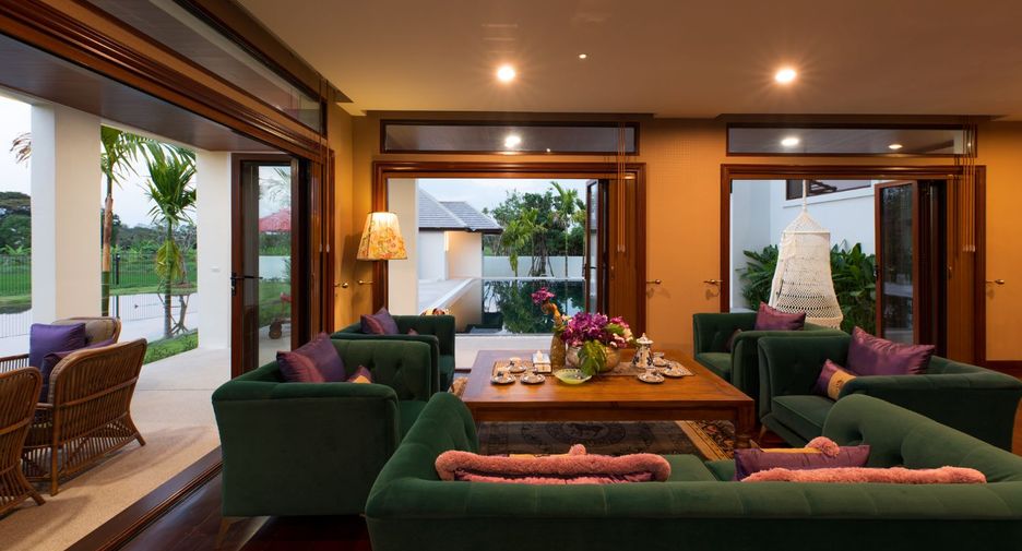 For sale 5 bedrooms villa in Saraphi, Chiang Mai