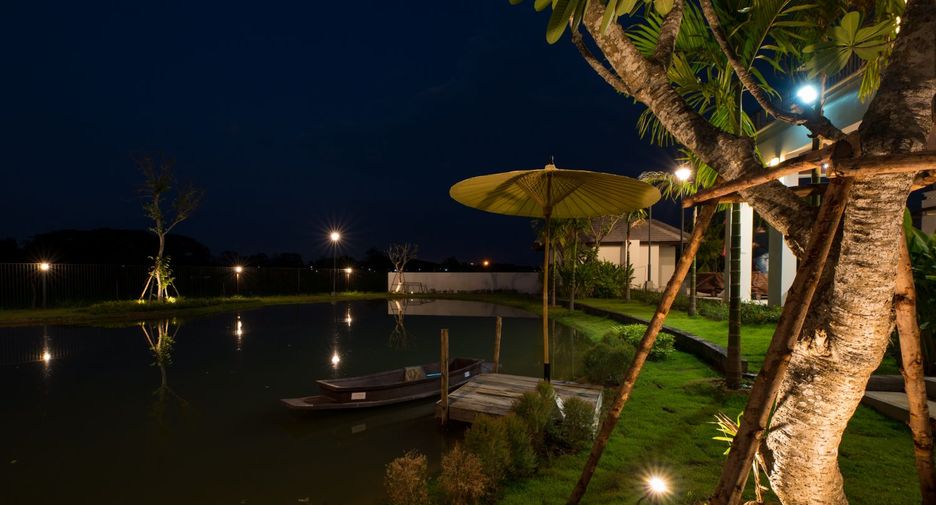 For sale 5 bedrooms villa in Saraphi, Chiang Mai