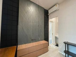 Haus zur Miete mit 4 Zimmer in Prawet, Bangkok