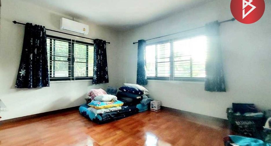 For sale 6 bed house in Mueang Prachinburi, Prachin Buri