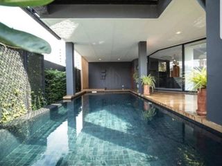 Haus zum Kauf mit 4 Zimmer in Watthana, Bangkok