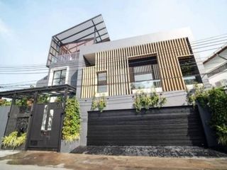 Haus zum Kauf mit 4 Zimmer in Watthana, Bangkok