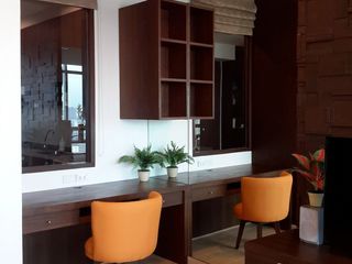 À vendre 2 chambres condo à Sathon, Bangkok