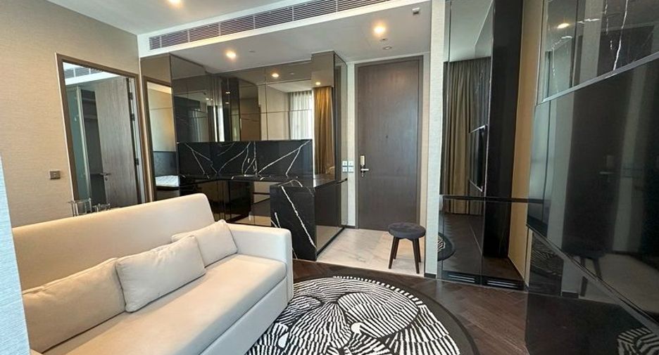 For sale 1 bed condo in Khlong Toei, Bangkok