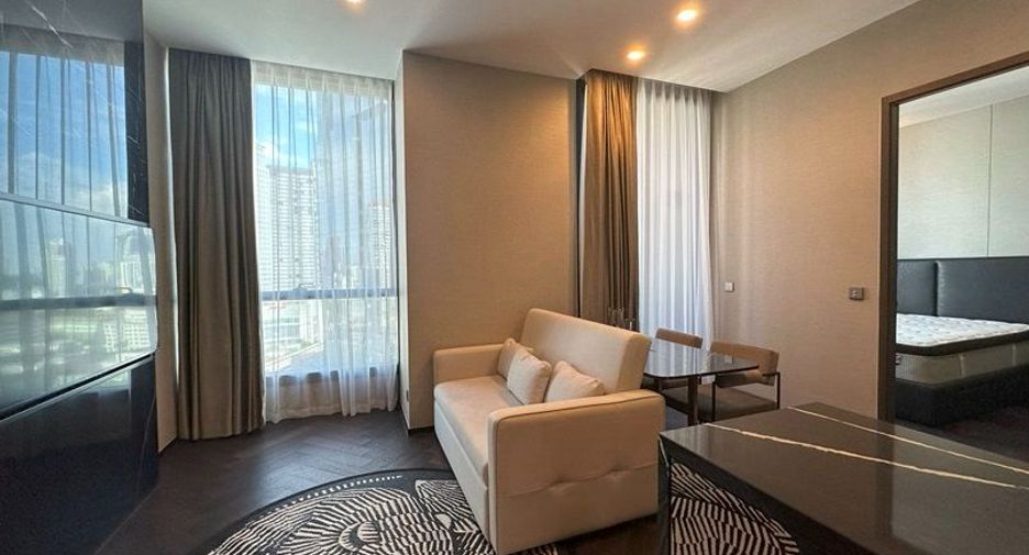 For sale 1 bed condo in Khlong Toei, Bangkok