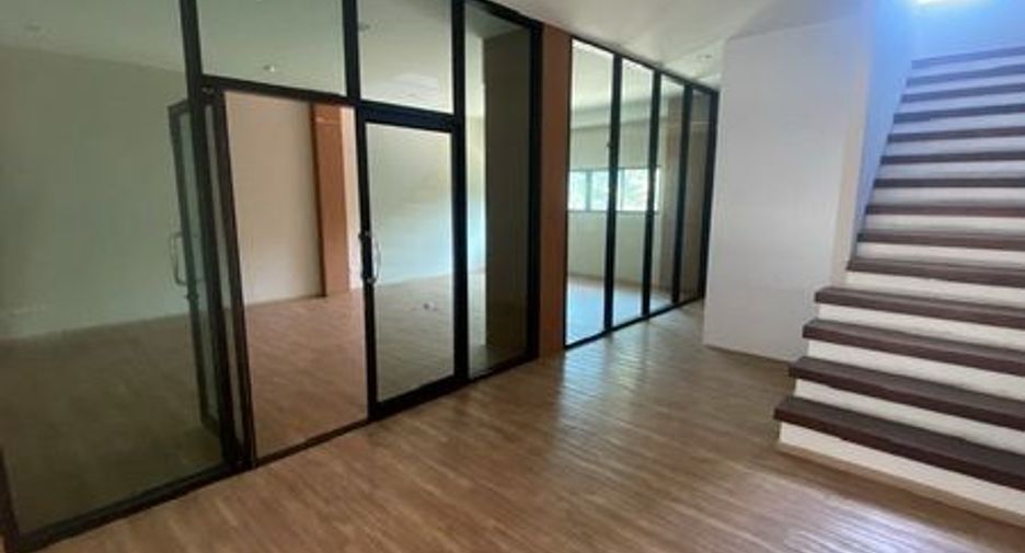 For sale retail Space in Bueng Kum, Bangkok