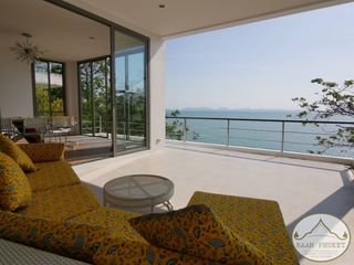 For rent 4 bedrooms villa in Mueang Phuket, Phuket