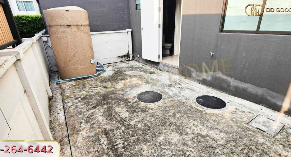 For sale 3 ベッドルーム townhouse in Bang Khen, Bangkok