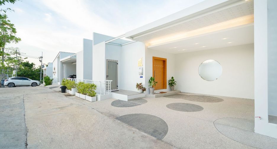 For rent 4 bedrooms villa in Thalang, Phuket