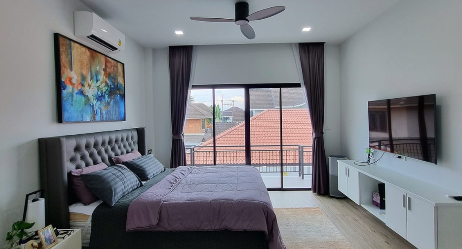 For sale 4 bedrooms villa in Mueang Chiang Mai, Chiang Mai