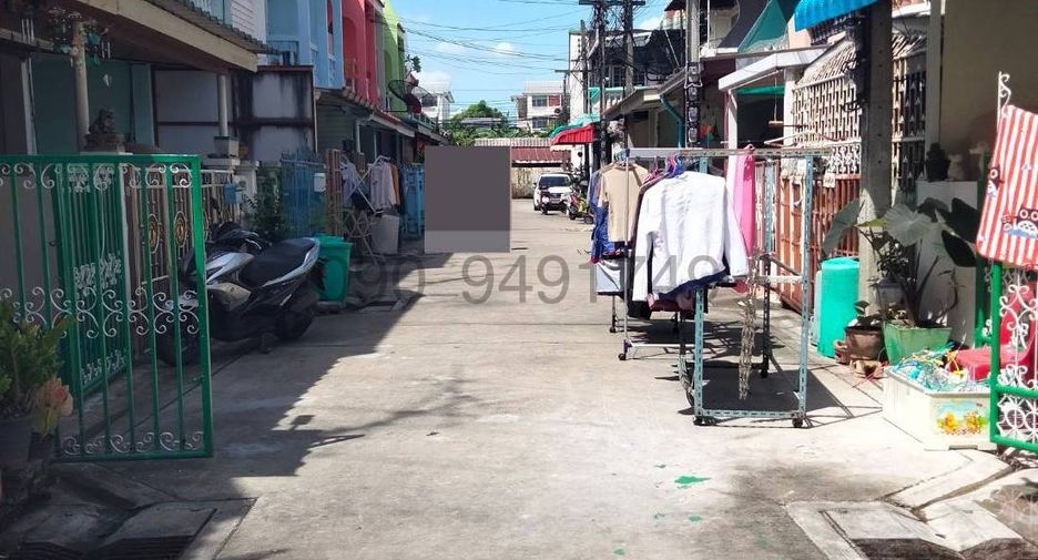 出租 2 卧室 联排别墅 在 Bang Sue, 曼谷