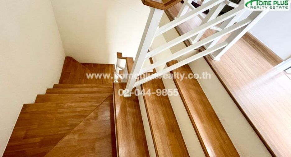For sale 5 ベッドルーム townhouse in Bueng Kum, Bangkok