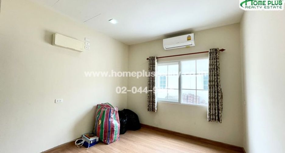 For sale 5 ベッドルーム townhouse in Bueng Kum, Bangkok