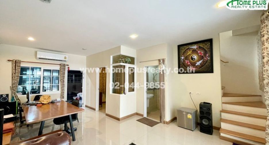 For sale 5 ベッドルーム townhouse in Bueng Kum, Bangkok
