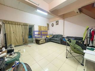 For sale 3 bed townhouse in Sam Khok, Pathum Thani