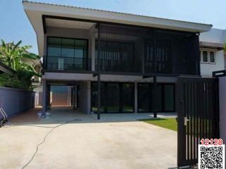 For rent 3 Beds office in Lat Phrao, Bangkok