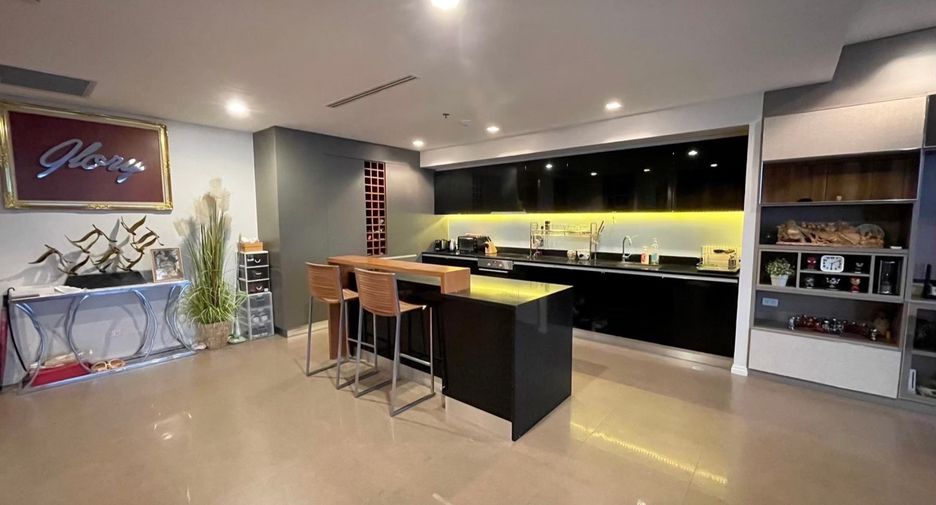 À vendre 2 chambres condo à Sathon, Bangkok
