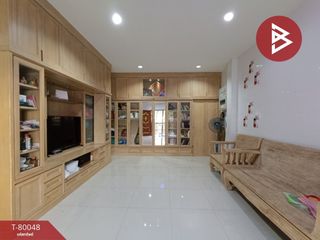 For sale 3 bed townhouse in Thon Buri, Bangkok