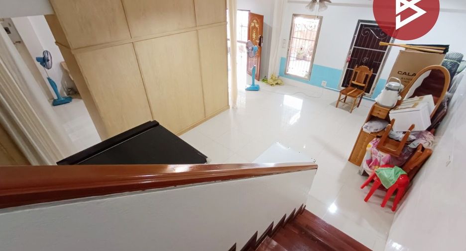 For sale 3 Beds townhouse in Thon Buri, Bangkok