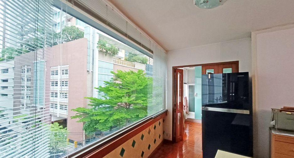 For sale 4 bedrooms condo in Khlong Toei, Bangkok