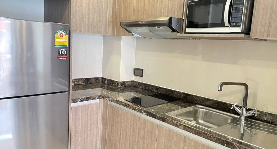 For rent and for sale 1 bed condo in Watthana, Bangkok