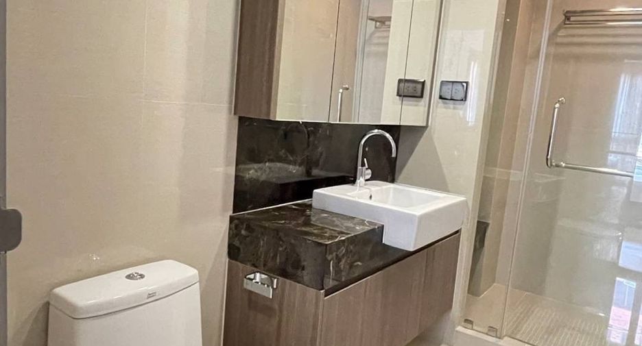 For rent and for sale 1 bed condo in Watthana, Bangkok