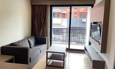For rent and for sale 1 bed condo in Watthana, Bangkok