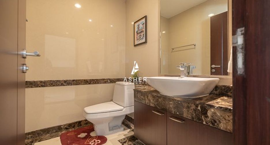 For rent 4 bedrooms condo in Watthana, Bangkok