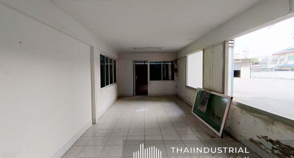 For rent warehouse in Mueang Chon Buri, Chonburi