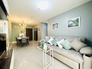 For rent そして for sale 2 Beds condo in Huai Khwang, Bangkok